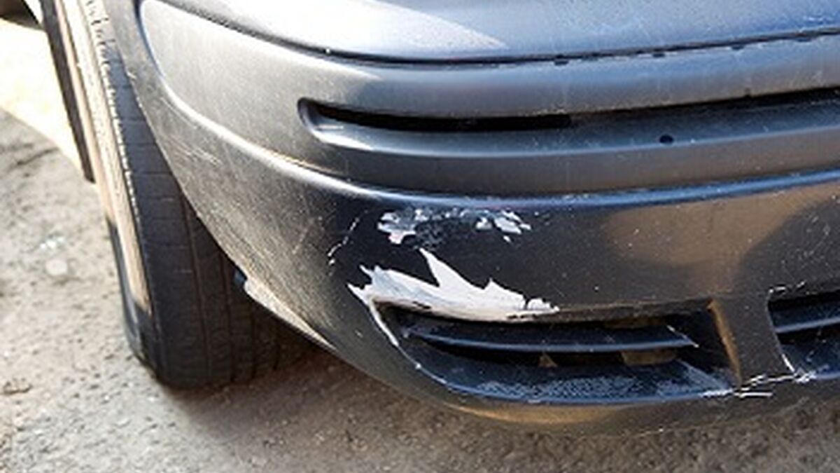 Cómo reparar los plásticos del coche: adhesivos profesionales