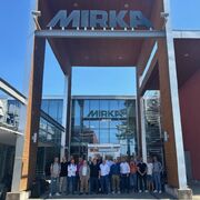 Mirka Ibérica refuerza lazos con sus distribuidores con un viaje exclusivo a Finlandia