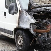 Condenan a un taller de Murcia a pagar el valor venal de la furgoneta que se quemó durante la reparación
